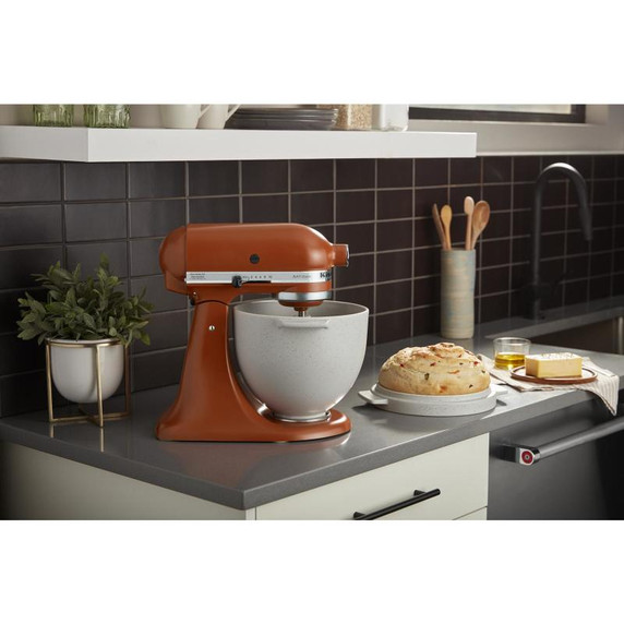 Kitchenaid® Batteur sur socle Artisan® à tête inclinable de 5 pintes KSM150PSSC