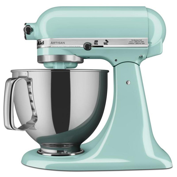 Batteur sur socle à tête inclinable KitchenAid de 4.7 L (5 pintes) de la série Artisan KSM150PSIC