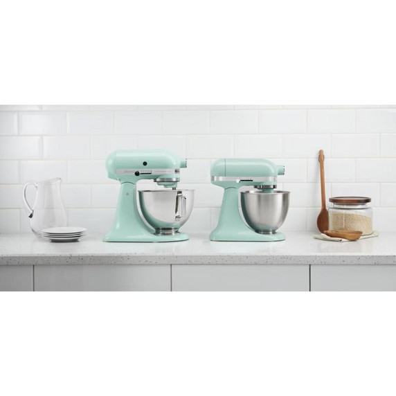 Batteur sur socle à tête inclinable KitchenAid de 4.7 L (5 pintes) de la série Artisan KSM150PSIC