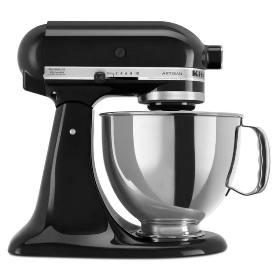 Batteur sur socle à tête inclinable KitchenAid de 4.7 L (5 pintes) de la série Artisan KSM150PSOB