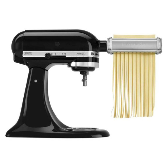 Batteur sur socle à tête inclinable KitchenAid de 4.7 L (5 pintes) de la série Artisan KSM150PSOB