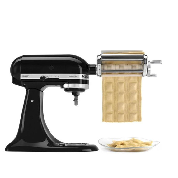 Batteur sur socle à tête inclinable KitchenAid de 4.7 L (5 pintes) de la série Artisan KSM150PSOB