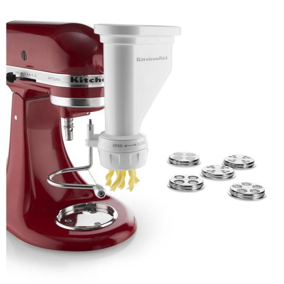 Batteur sur socle à tête inclinable KitchenAid de 4.7 L (5 pintes) de la série Artisan KSM150PSER