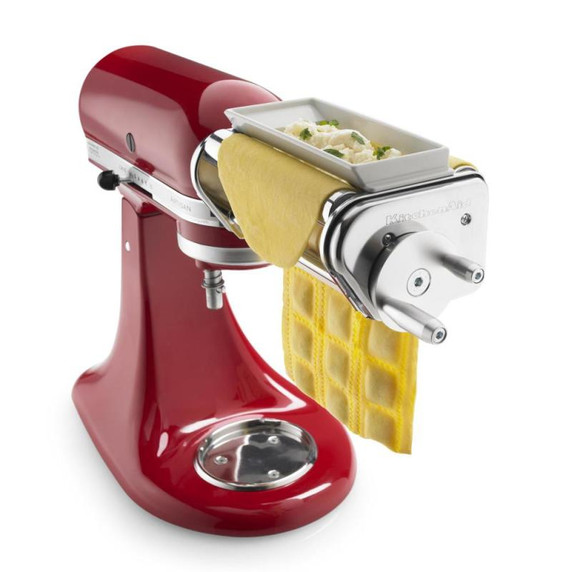 Batteur sur socle à tête inclinable KitchenAid de 4.7 L (5 pintes) de la série Artisan KSM150PSER