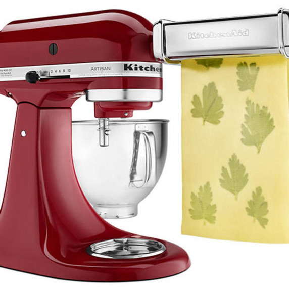 Batteur sur socle à tête inclinable KitchenAid de 4.7 L (5 pintes) de la série Artisan KSM150PSER