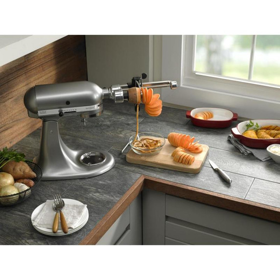 Batteur sur socle à tête inclinable KitchenAid de 4.7 L (5 pintes) de la série Artisan KSM150PSER