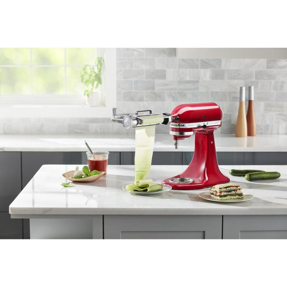 Batteur sur socle à tête inclinable KitchenAid de 4.7 L (5 pintes) de la série Artisan KSM150PSER