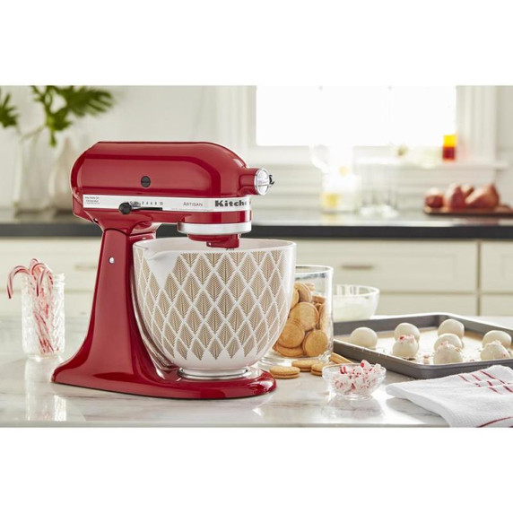 Batteur sur socle à tête inclinable KitchenAid de 4.7 L (5 pintes) de la série Artisan KSM150PSER