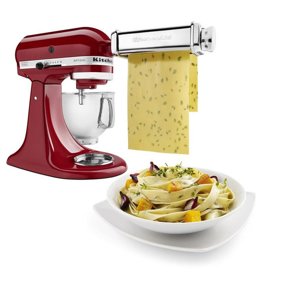 Batteur sur socle à tête inclinable KitchenAid de 4.7 L (5 pintes) de la série Artisan KSM150PSER