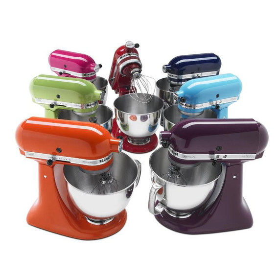 Batteur sur socle à tête inclinable KitchenAid de 4.7 L (5 pintes) de la série Artisan KSM150PSER