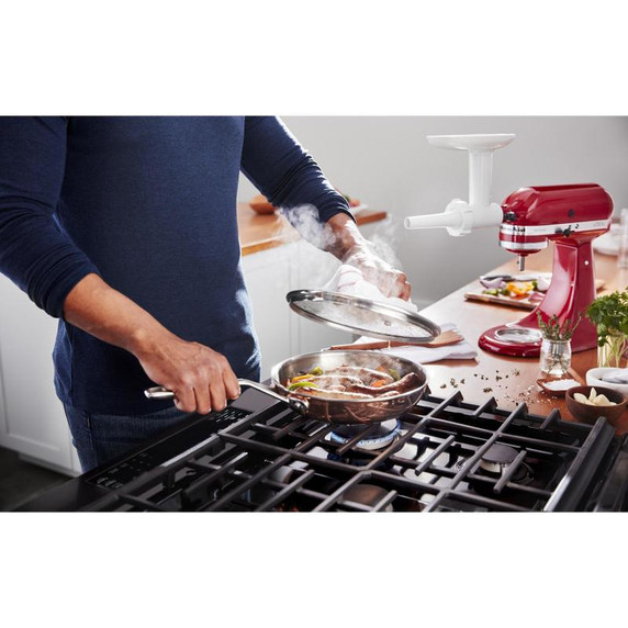 Batteur sur socle à tête inclinable KitchenAid de 4.7 L (5 pintes) de la série Artisan KSM150PSER