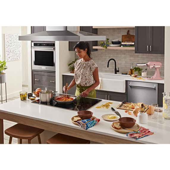Batteur sur socle à tête inclinable Artisan® KitchenAid® de 5 pintes KSM150PSDR