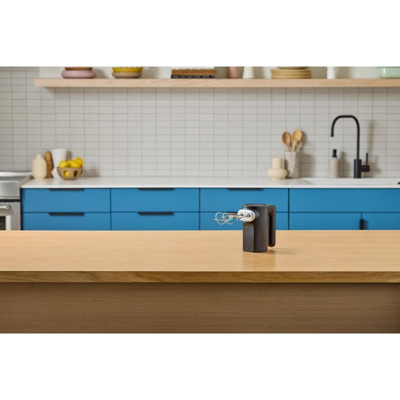 Batteur à main sans fil KitchenAid Go™ - pile vendue séparément KHMR700BM
