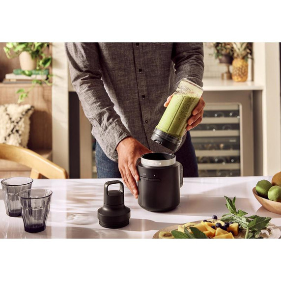 Mélangeur individuel KitchenAid Go™ sans fil - pile vendue séparément KSBR200BM