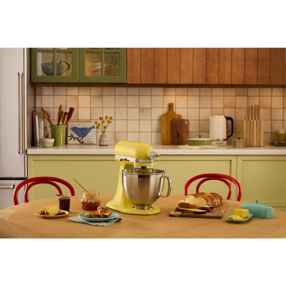 Kitchenaid® Batteur sur socle de la couleur de l’année 2025 Beurre KSM195PSBT