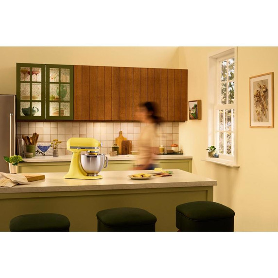 Kitchenaid® Batteur sur socle de la couleur de l’année 2025 Beurre KSM195PSBT