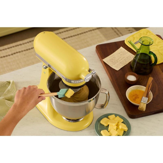 Kitchenaid® Batteur sur socle de la couleur de l’année 2025 Beurre KSM195PSBT