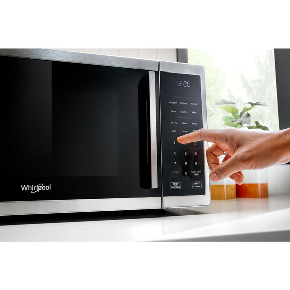 Whirlpool® Four à micro-ondes de comptoir tout en un avec friture à air de 900 watts - 0.9 pi cu WMCS5522RS