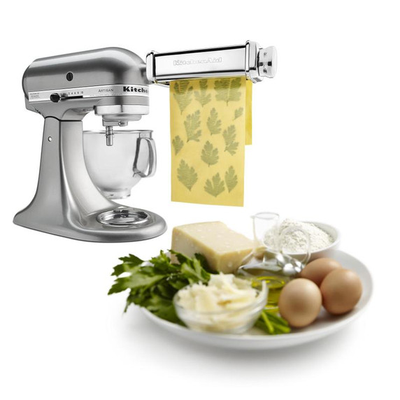 Batteur sur socle à tête  inclinable de la série Artisan KitchenAid, 5 pintes KSM150PSCU