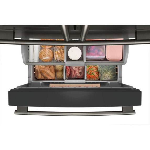 Kitchenaid® Réfrigérateur à portes françaises avec distributeur d’eau et de glaçons extérieur et tiroir réfrigéré pleine largeur FreshChill™ - 29 pi cu KRMF436SBE