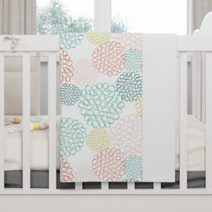 Cozy Soft Fleece Baby Blanket with Colorful Floral Design Cozy Soft Fleece Baby Blanket with Colorful Floral Design