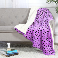 Luxurious Ultra Soft Throw Blanket with Sherpa Purple Polka Dots Design Luxurious Ultra Soft Throw Blanket with Sherpa Purple Polka Dots Design