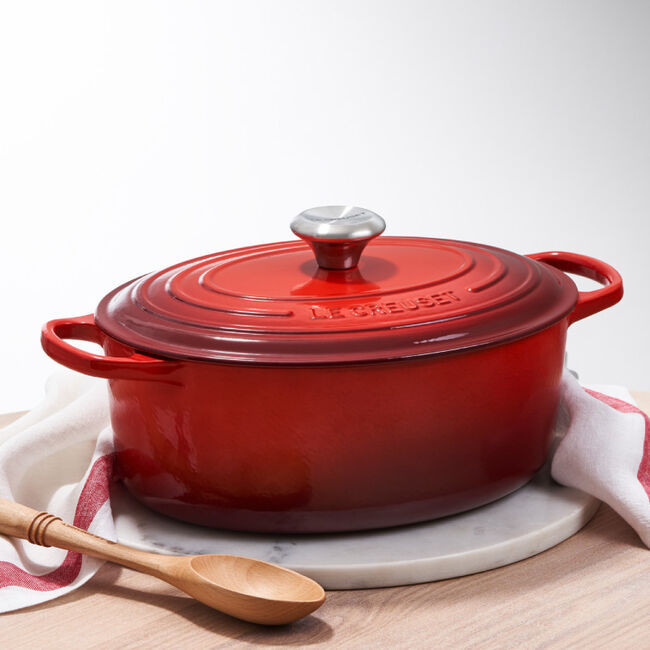 Signature Oval Dutch Oven Cerise