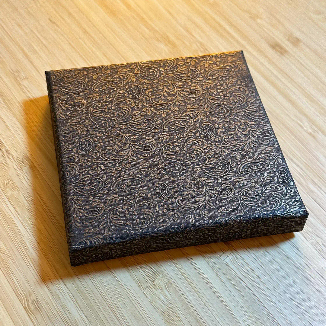Genuine Urushi-nuri leather Tsuba