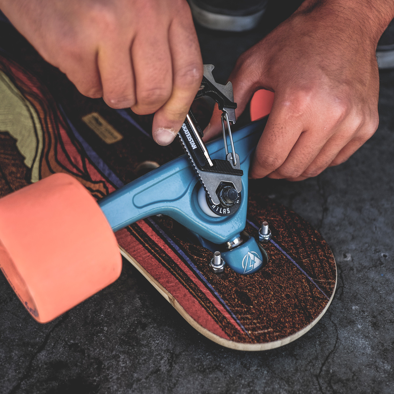 Longboard Complet Mach1 Camber - Roulements Céramique - Planche Bambou/érable 106 Cm - Pour Cruising Et Slides
