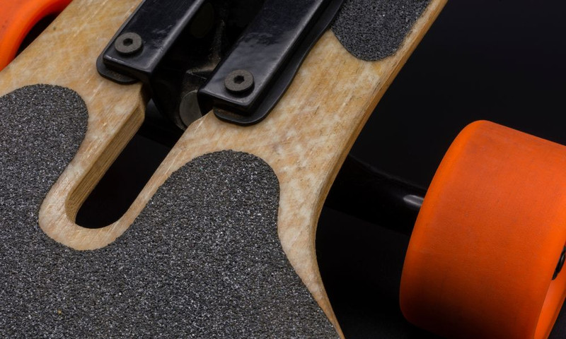 How Loose Should Longboard Trucks Be: Expert Tips