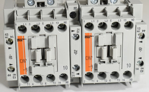 Reversing contactor w/main amperage and (CAU7-9-42-120)