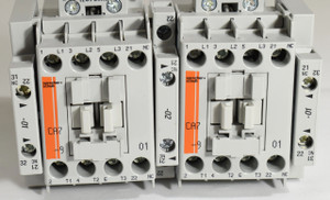 Reversing contactor w/main amperage and (CAU7-9-06-220W)