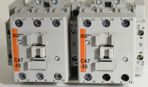 Reversing contactor w/main amperage and (CAU7-55-04-120)