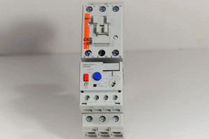 Across The Line - Iec (CAT7-37E-00-110E)