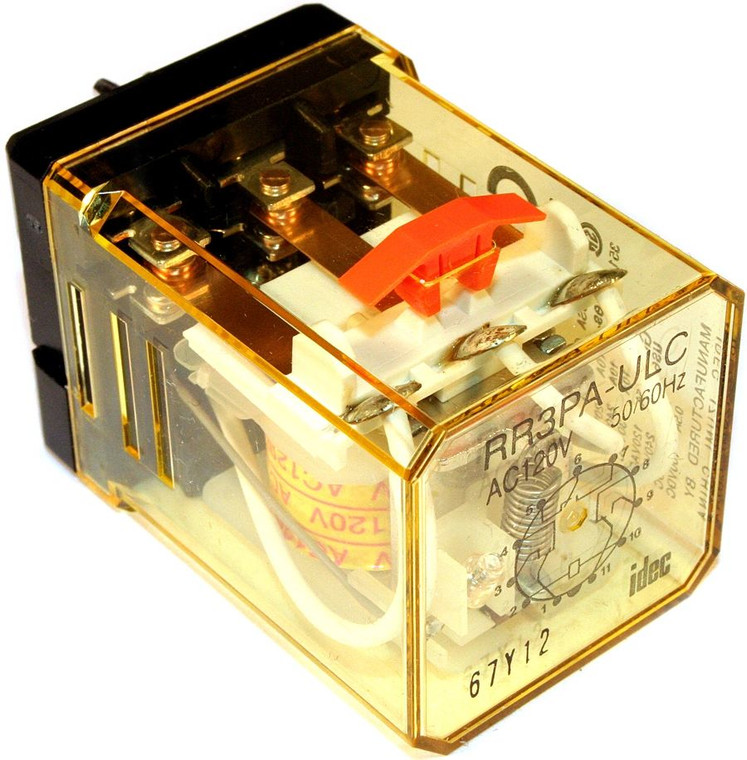 Relay 10A 240Vac Three Pole