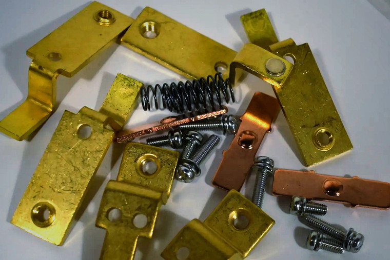 MAINKITZ939401G10 – OEM 3-Pole Contact Kit