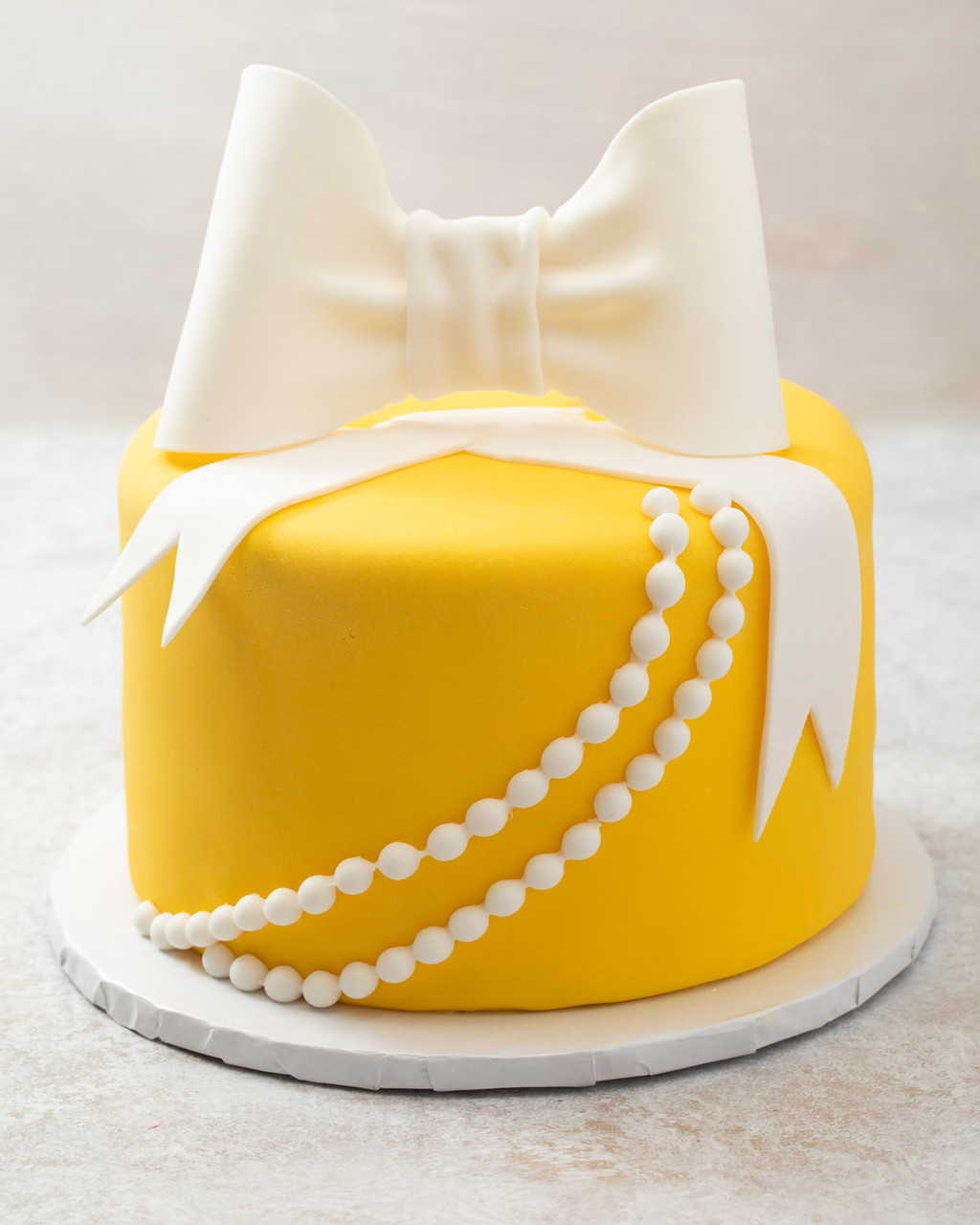 Black Bow Birthday Cake – Etoile Bakery