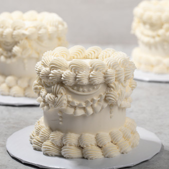 Mini Victorian Icing Cake