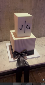 Square Bow cake