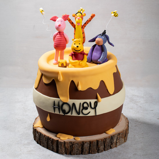 Winnie The Pooh Honey Pot Cake