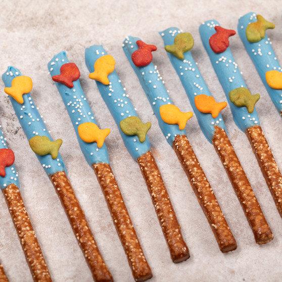 Beach Chocolate Dipped Pretzels
