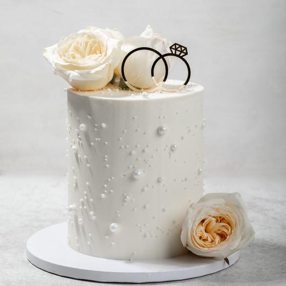 Perla Bianca Cake