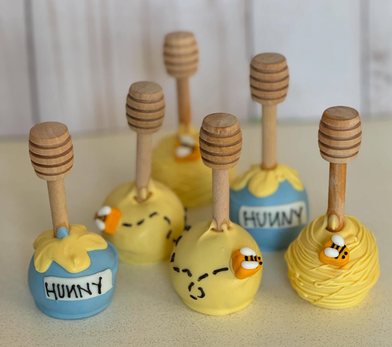 Winnie Dipper Cake Pops