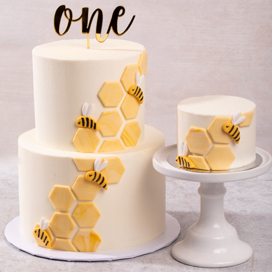 Honeycomb Smash Cake