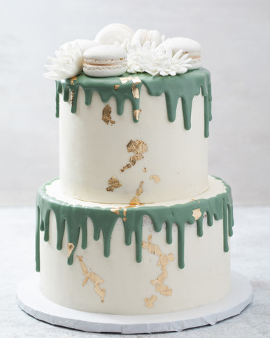 Pretty Cake Designs for Any Celebration : Green Emerald Cake With Pretty  Blooms