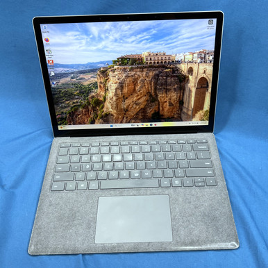 laptop3 Intel i5-1035G7 Model 1867 箱付き IMG_3511__86607.1760543726.386