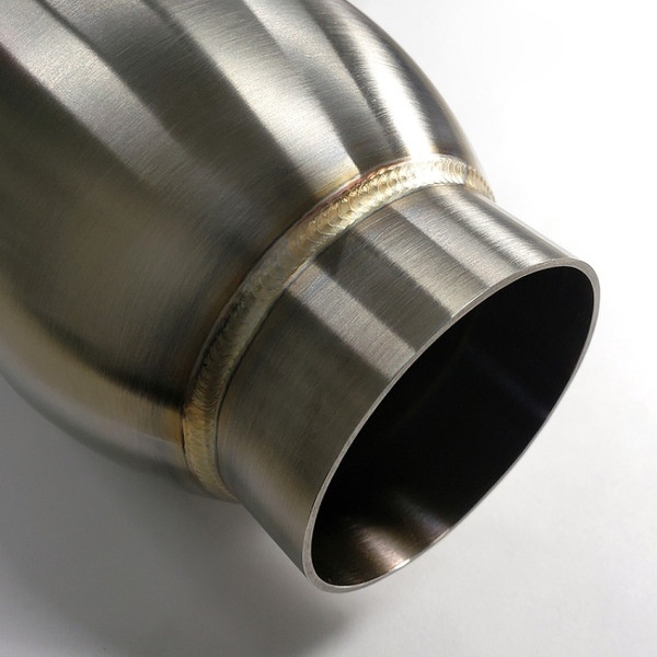 Stainless Bros 2.5in SS304 Inlet/Outlet 3.5in round body x 18in OAL Bullett Resonator - 615-06346-0113