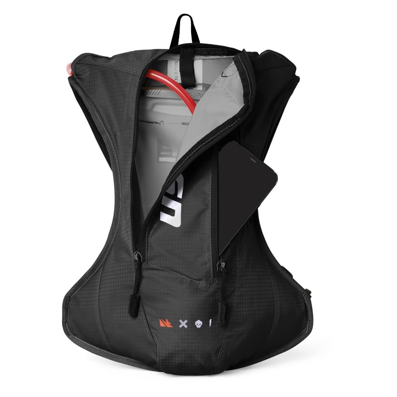 USWE Outlander Moto Hydration Pack 4L - Black - 5204077001