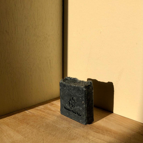 Hannah's Citrus Charcoal & Bentonite Clay