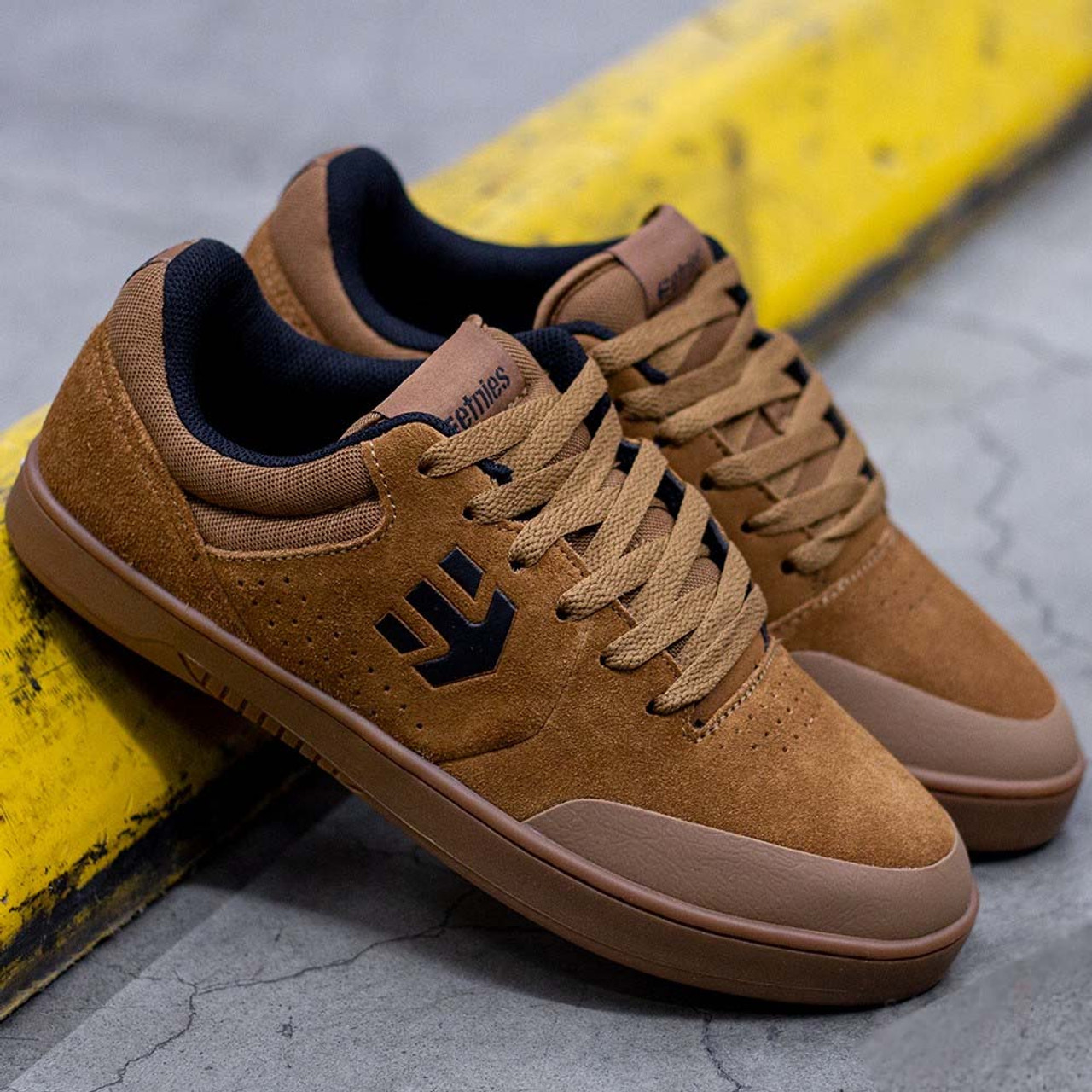 ETNIES Marana Shoes Brown/Black/Gum